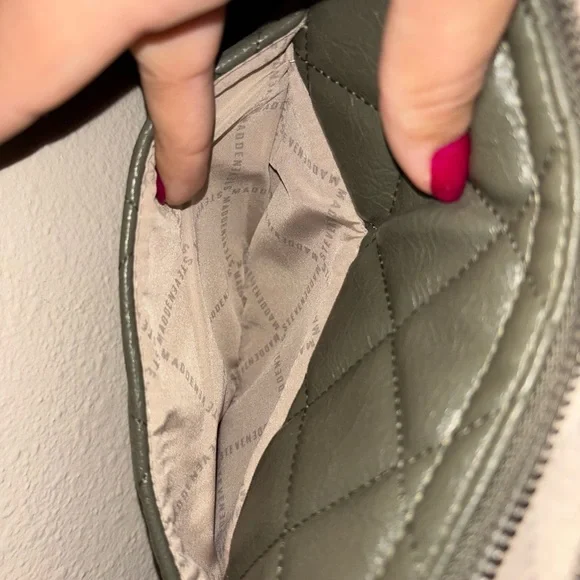 Quilted Green Steve Madden Crossbody Bag - Picture 5 of 6